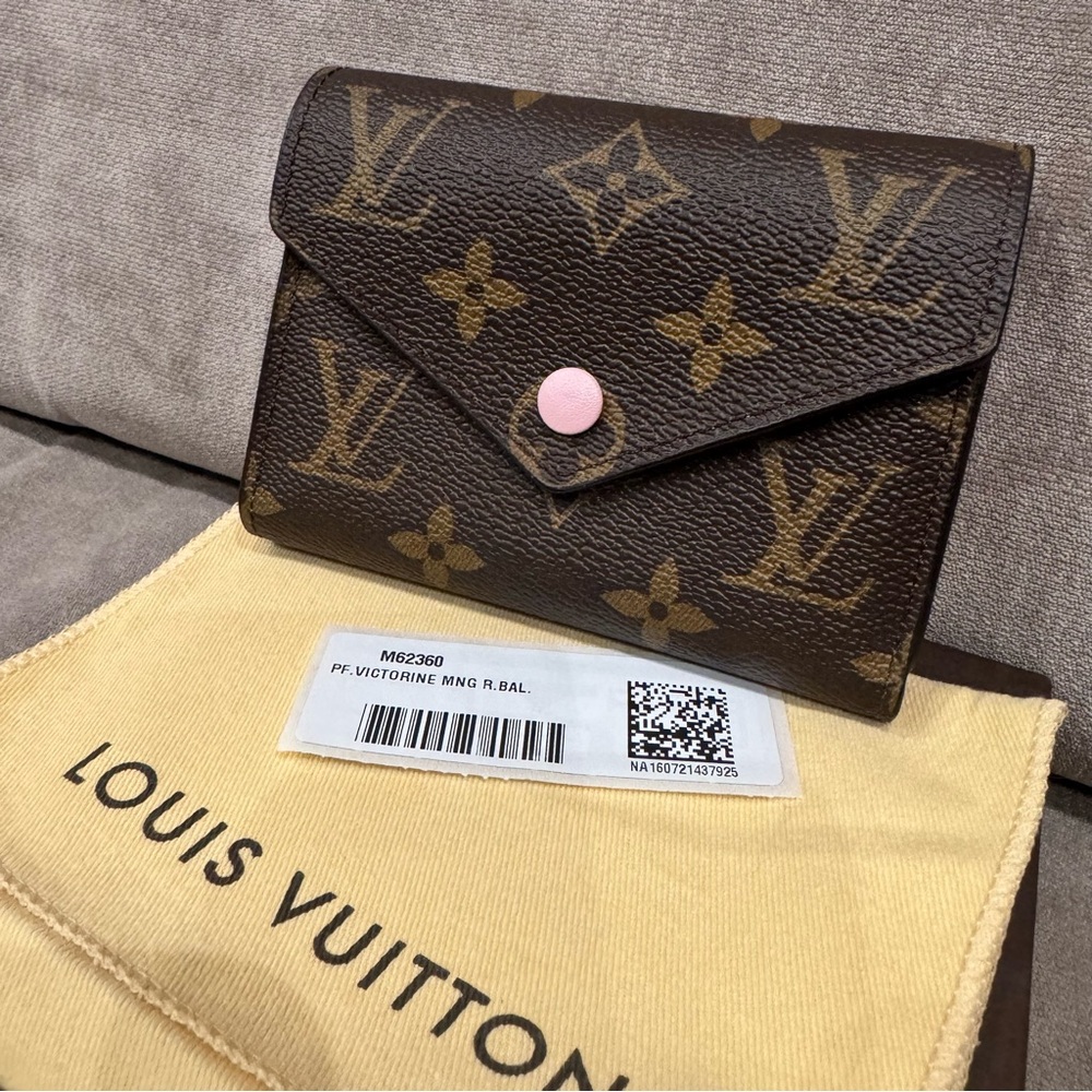 Louis Vuitton Victorine Compact Wallet